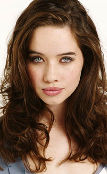 Anna Popplewell